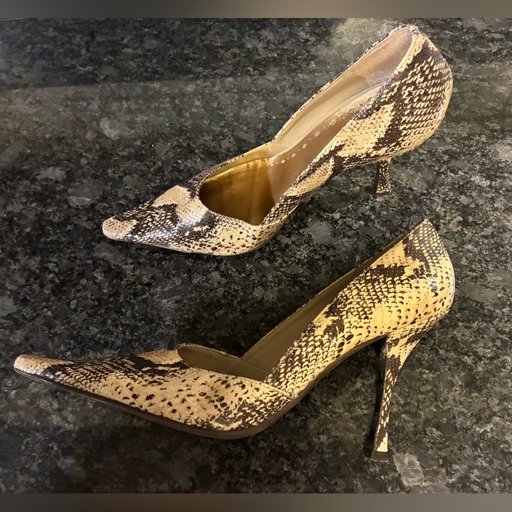 BCBG Snakeskin pointy toe heels